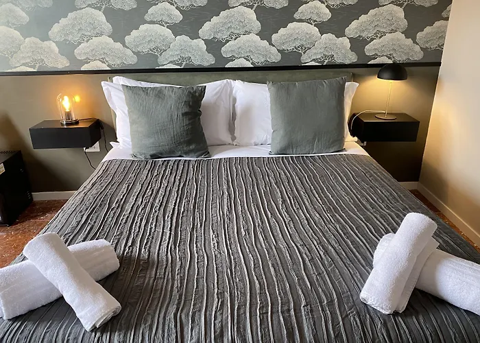 Cavour Urban By Ghor 4*