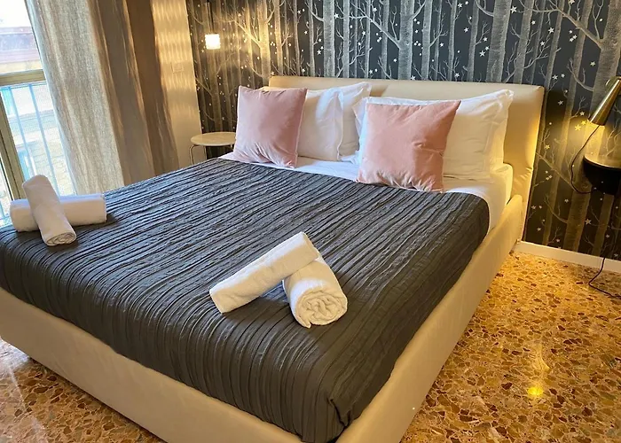 בית הארחה Cavour Urban By Ghor 4*